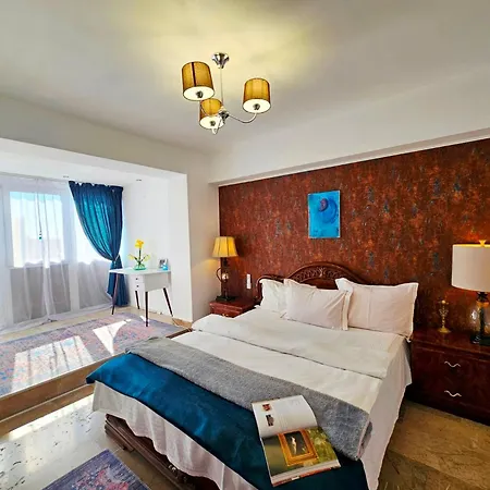 Kaprice Studio Urban Grace Parkside View Terrace بوخارست