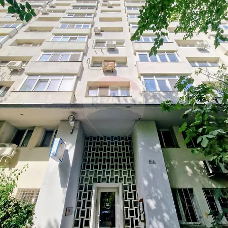Kaprice Studio Urban Grace Parkside View Terrace بوخارست