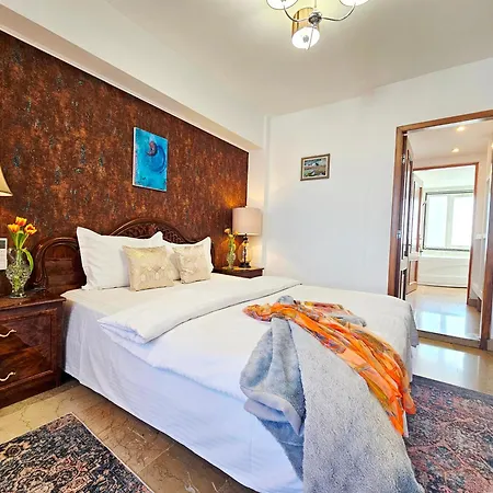Kaprice Studio Urban Grace Parkside View Terrace شقة بوخارست