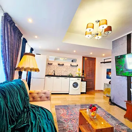 Kaprice Urban Grace Parkside View Terrace Apartment *